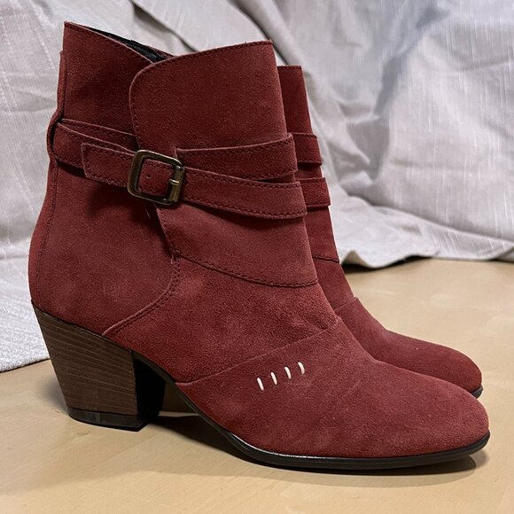 NEW! Red Suede Sundance Catalog Boots - Picture 1 of 4
